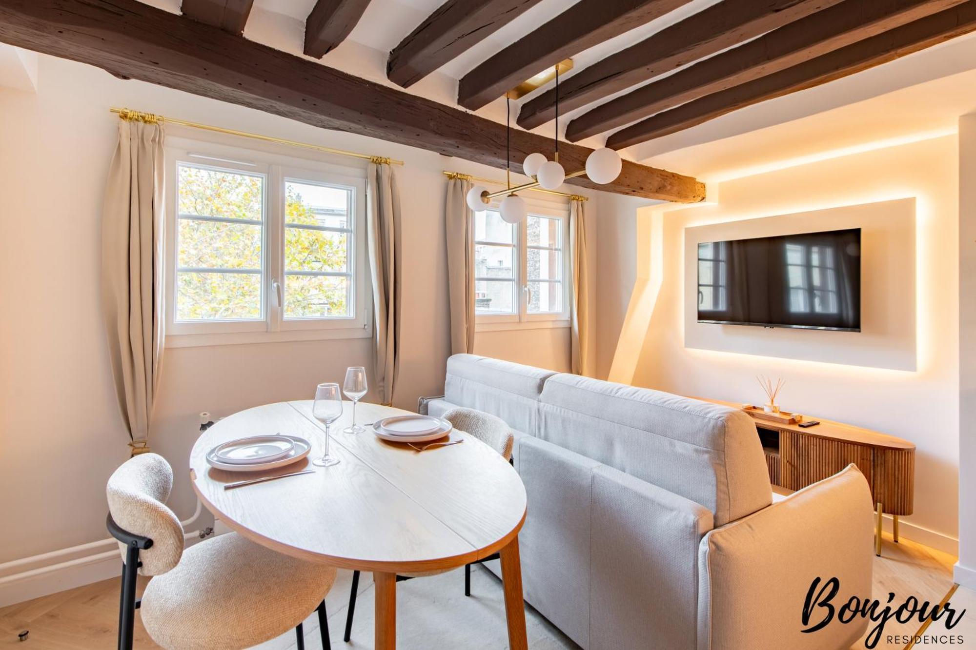 Super - Marais Designer One-bedroom - Free Parking Apartment