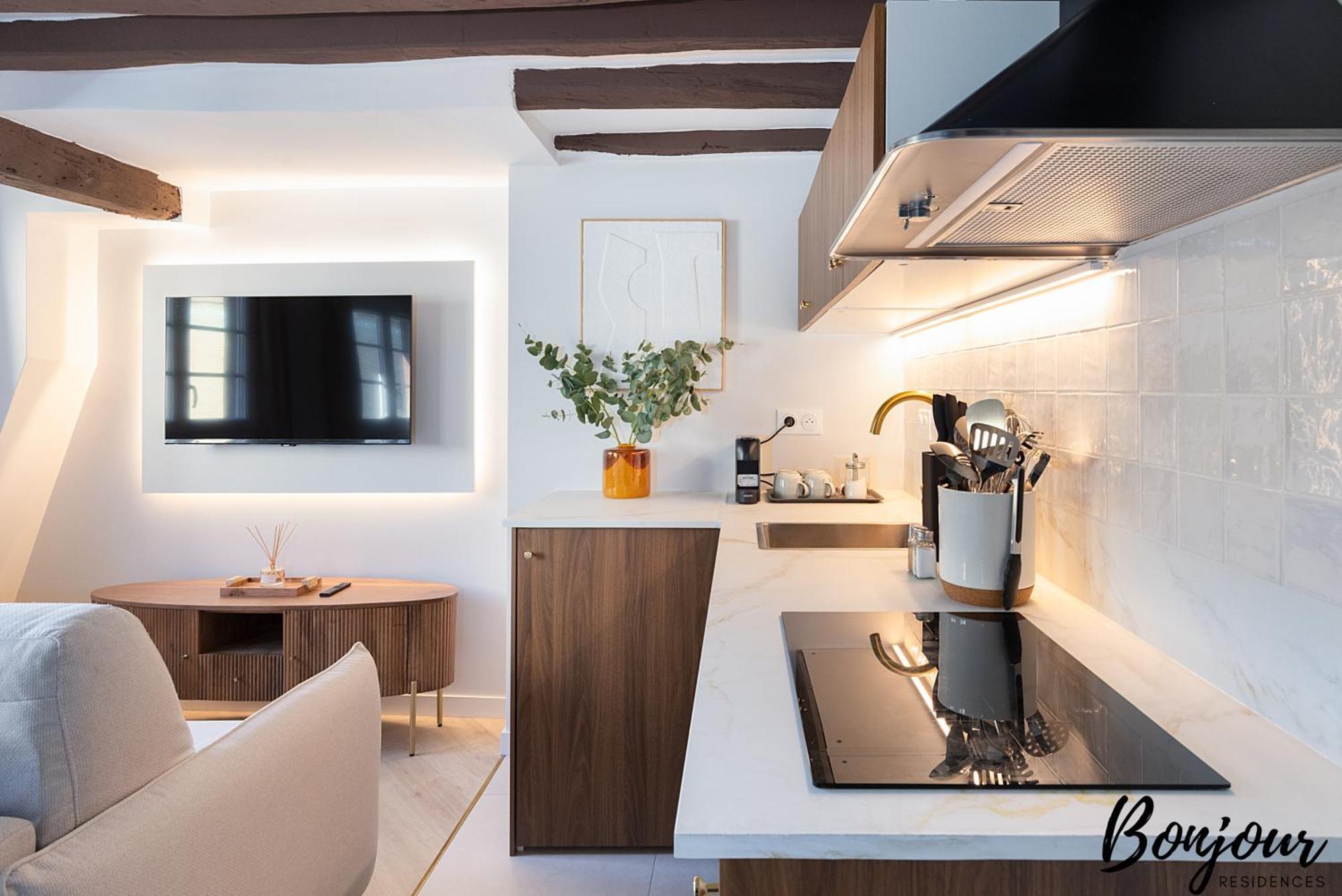Super - Marais Designer One-bedroom - Free Parking * Paris