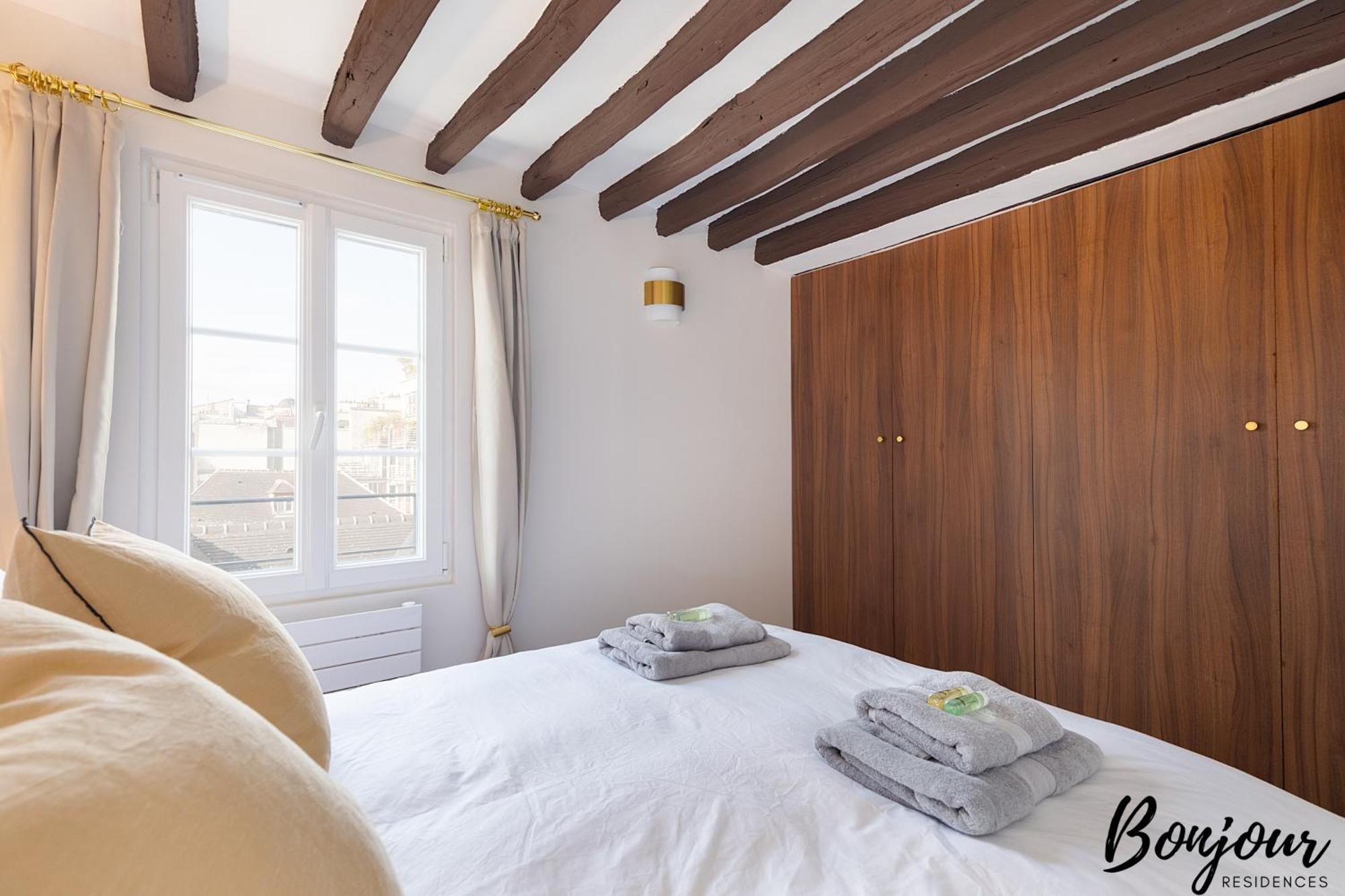 Super - Marais Designer One-bedroom - Free Parking Appartement